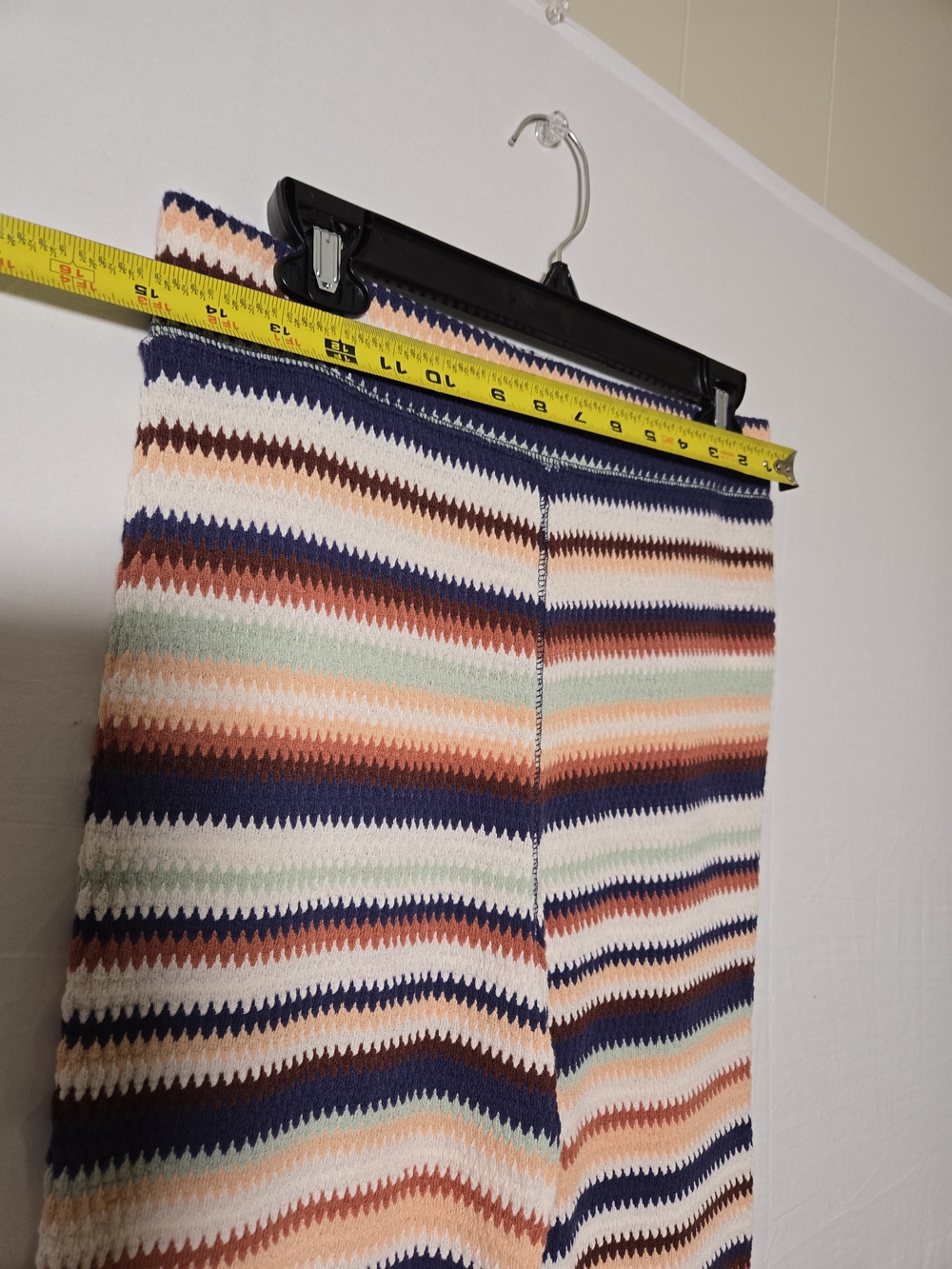 Rip Curl Multicolor Chevron Knit Pants in Navy, White, Peach & Mint - Picture 10 of 14
